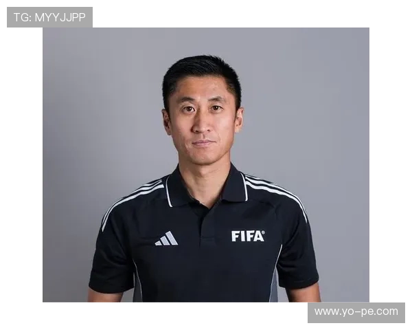 马宁世俱杯晒照执法引热议 硬刚弗拉门戈教练组成焦点